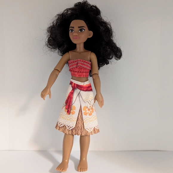 Disney Moana Posable Doll - Picture 2 of 3
